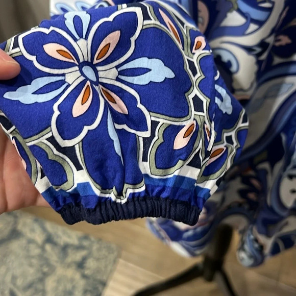 CROWN & IVY Blue paisley tunic top - Picture 7 of 12